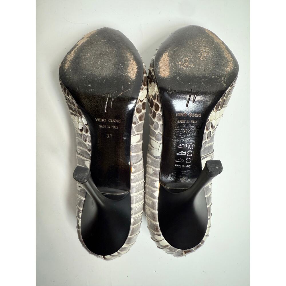 Giuseppe Zanotti Python Print Peep Toe Heels Size… - image 5